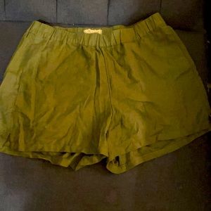 Women’s green dress shorts